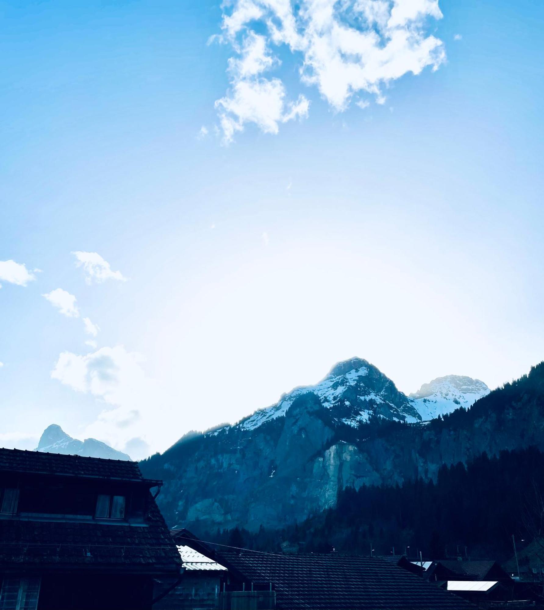 Charming, Well-Equipped Alpine Apartment Кандерштег Экстерьер фото
